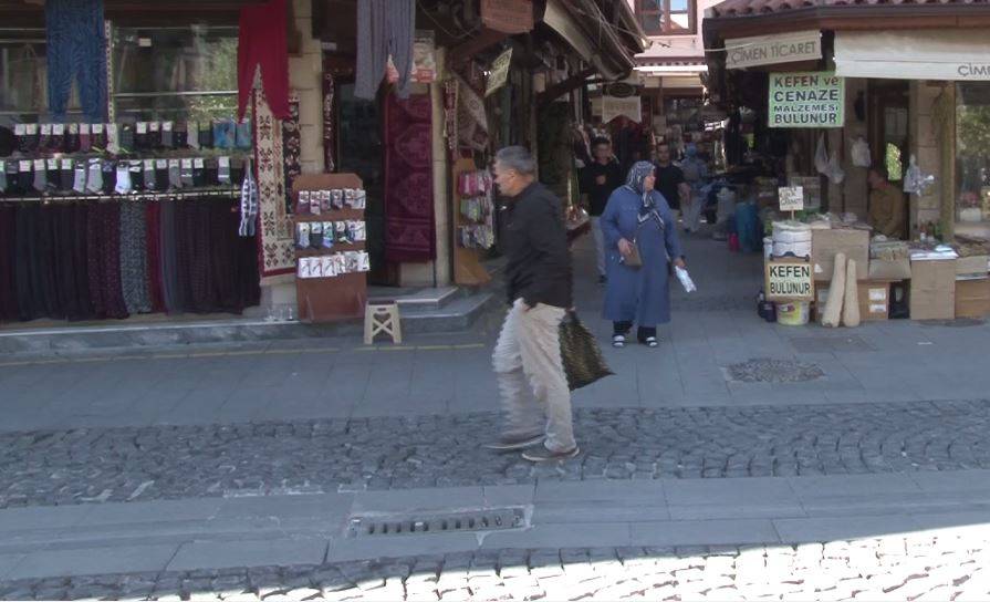 Konya’nın tarihi çarşısındaki bu sokağa giren şaşıp kalıyor 5